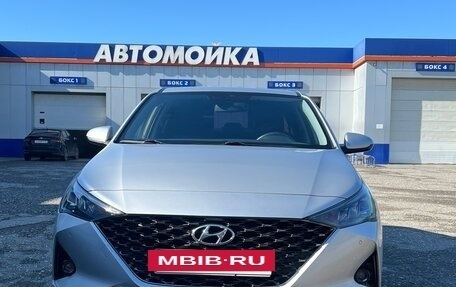 Hyundai Solaris II рестайлинг, 2021 год, 1 650 000 рублей, 2 фотография