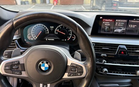 BMW 5 серия, 2019 год, 3 450 000 рублей, 15 фотография