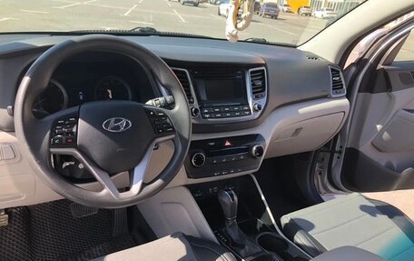 Hyundai Tucson III, 2018 год, 890 000 рублей, 9 фотография