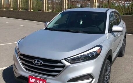 Hyundai Tucson III, 2018 год, 890 000 рублей, 1 фотография