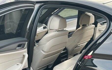 BMW 5 серия, 2018 год, 4 500 000 рублей, 11 фотография