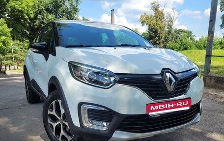 Renault Kaptur I рестайлинг, 2017 год, 1 630 000 рублей, 3 фотография