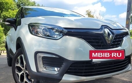 Renault Kaptur I рестайлинг, 2017 год, 1 630 000 рублей, 4 фотография