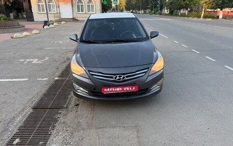 Hyundai Solaris II рестайлинг, 2016 год, 500 000 рублей, 1 фотография
