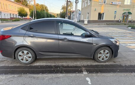 Hyundai Solaris II рестайлинг, 2016 год, 500 000 рублей, 2 фотография