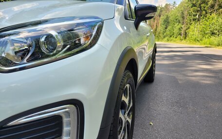 Renault Kaptur I рестайлинг, 2017 год, 1 630 000 рублей, 32 фотография