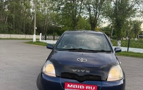 Toyota Vitz, 2001 год, 380 000 рублей, 1 фотография