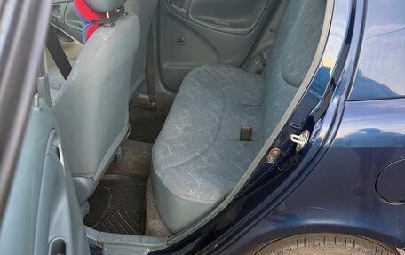 Toyota Vitz, 2001 год, 380 000 рублей, 14 фотография