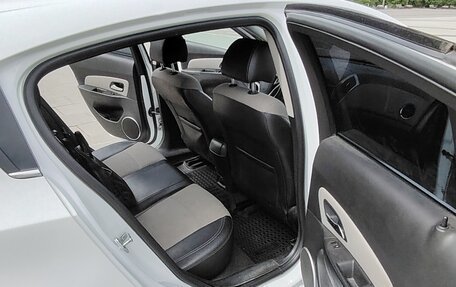 Chevrolet Cruze II, 2013 год, 750 000 рублей, 10 фотография