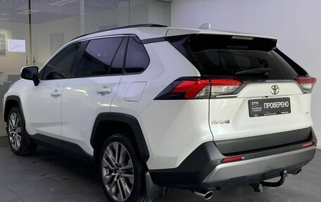 Toyota RAV4, 2020 год, 3 250 000 рублей, 8 фотография