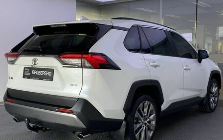 Toyota RAV4, 2020 год, 3 250 000 рублей, 6 фотография