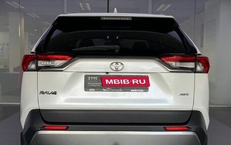 Toyota RAV4, 2020 год, 3 250 000 рублей, 7 фотография