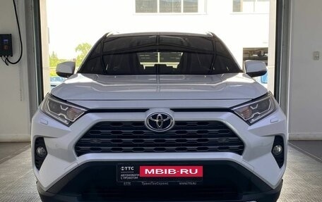 Toyota RAV4, 2020 год, 3 250 000 рублей, 2 фотография