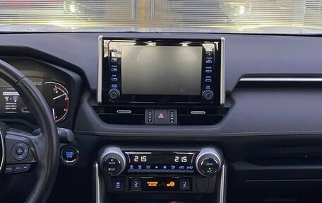Toyota RAV4, 2020 год, 3 250 000 рублей, 18 фотография