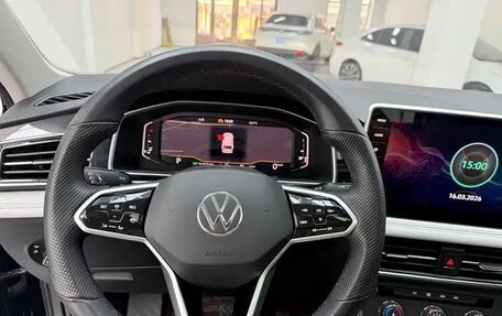 Volkswagen Tiguan II, 2023 год, 2 783 000 рублей, 14 фотография
