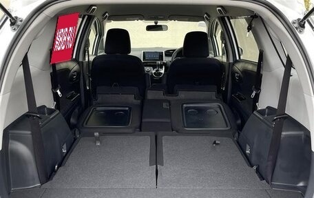 Toyota Wish II, 2017 год, 1 217 000 рублей, 19 фотография
