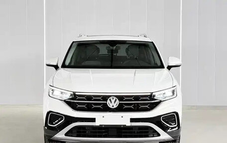 Volkswagen Tiguan II, 2023 год, 2 000 666 рублей, 2 фотография