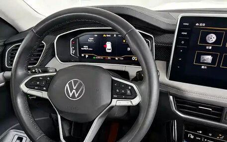 Volkswagen Tiguan II, 2023 год, 2 000 666 рублей, 11 фотография