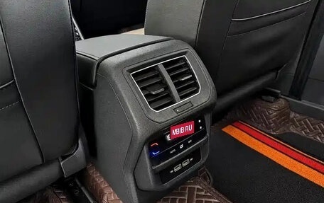 Volkswagen Tiguan II, 2023 год, 2 000 666 рублей, 17 фотография