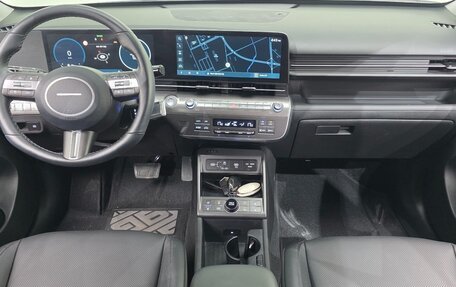 Hyundai Kona, 2025 год, 2 400 000 рублей, 17 фотография