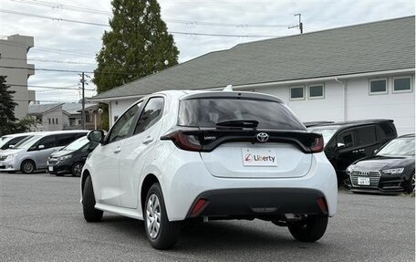 Toyota Yaris, 2023 год, 1 000 666 рублей, 4 фотография