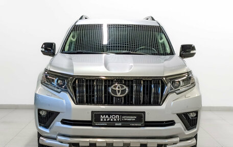 Toyota Land Cruiser Prado 150 рестайлинг 2, 2021 год, 6 990 000 рублей, 2 фотография