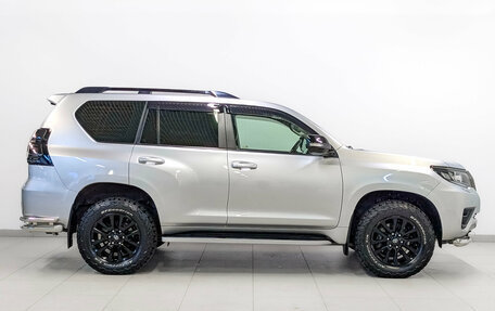 Toyota Land Cruiser Prado 150 рестайлинг 2, 2021 год, 6 990 000 рублей, 4 фотография