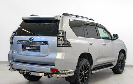 Toyota Land Cruiser Prado 150 рестайлинг 2, 2021 год, 6 990 000 рублей, 5 фотография