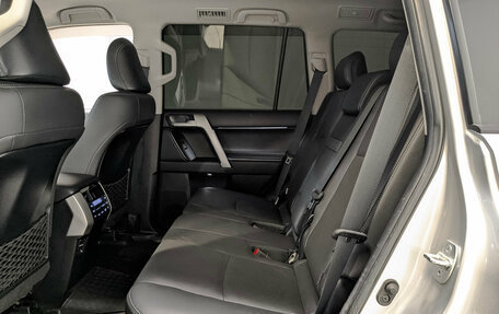 Toyota Land Cruiser Prado 150 рестайлинг 2, 2021 год, 6 990 000 рублей, 17 фотография
