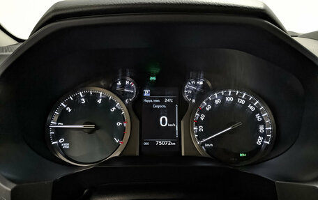 Toyota Land Cruiser Prado 150 рестайлинг 2, 2021 год, 6 990 000 рублей, 16 фотография