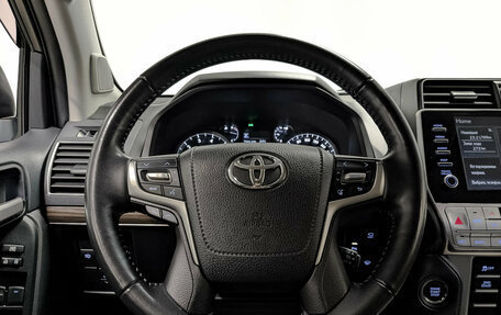 Toyota Land Cruiser Prado 150 рестайлинг 2, 2021 год, 6 990 000 рублей, 21 фотография