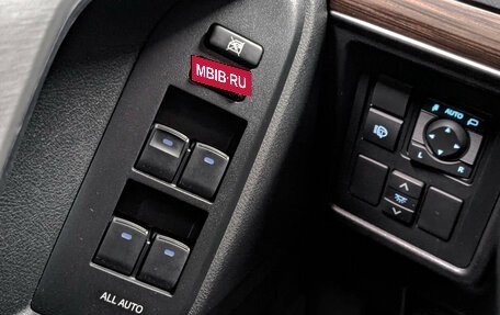 Toyota Land Cruiser Prado 150 рестайлинг 2, 2021 год, 6 990 000 рублей, 30 фотография