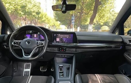 Volkswagen Golf VIII, 2023 год, 1 340 000 рублей, 9 фотография