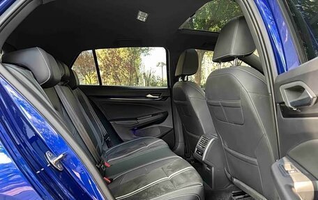 Volkswagen Golf VIII, 2023 год, 1 340 000 рублей, 21 фотография