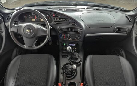 Chevrolet Niva I рестайлинг, 2015 год, 799 000 рублей, 12 фотография