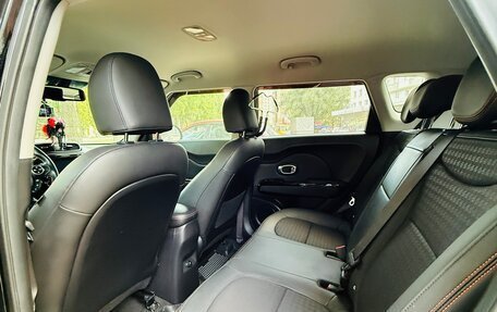 KIA Soul II рестайлинг, 2017 год, 1 650 000 рублей, 9 фотография