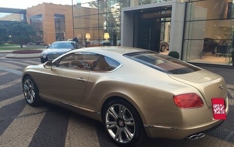 Bentley Continental GT II рестайлинг, 2015 год, 10 000 000 рублей, 4 фотография