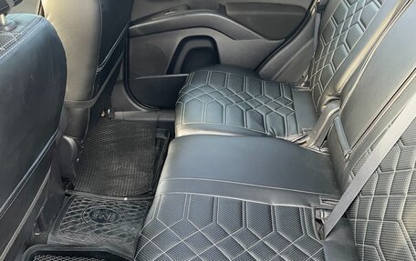 Mitsubishi Outlander III рестайлинг 3, 2010 год, 1 100 000 рублей, 13 фотография