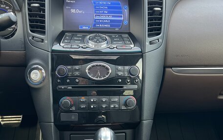 Infiniti QX70, 2016 год, 3 500 000 рублей, 7 фотография