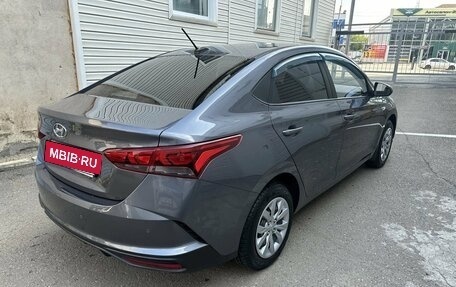 Hyundai Solaris II рестайлинг, 2021 год, 1 350 000 рублей, 6 фотография