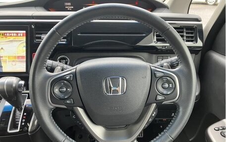 Honda Stepwgn IV, 2021 год, 1 740 000 рублей, 10 фотография