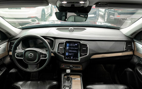 Volvo XC90 II рестайлинг, 2017 год, 3 350 000 рублей, 17 фотография