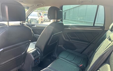 Volkswagen Tiguan II, 2018 год, 2 270 000 рублей, 13 фотография