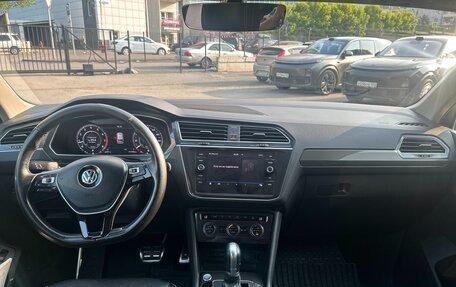 Volkswagen Tiguan II, 2018 год, 2 270 000 рублей, 10 фотография