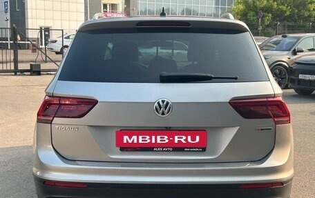 Volkswagen Tiguan II, 2018 год, 2 270 000 рублей, 5 фотография