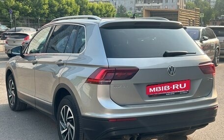 Volkswagen Tiguan II, 2018 год, 2 270 000 рублей, 6 фотография
