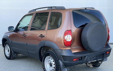 Chevrolet Niva I рестайлинг, 2018 год, 648 000 рублей, 8 фотография