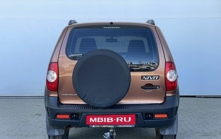 Chevrolet Niva I рестайлинг, 2018 год, 648 000 рублей, 6 фотография