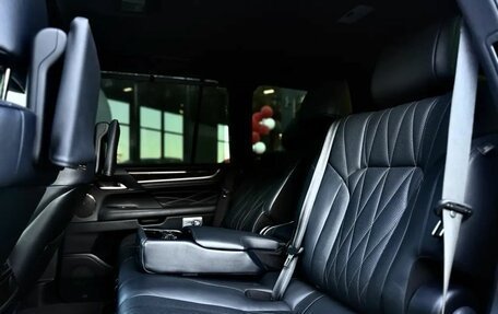 Lexus LX III, 2021 год, 8 900 000 рублей, 14 фотография