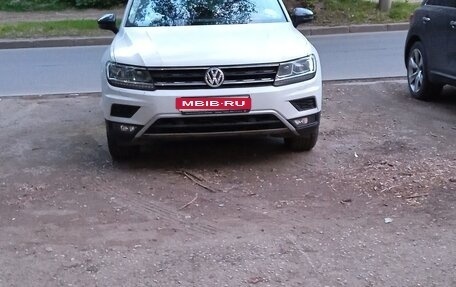 Volkswagen Tiguan II, 2019 год, 800 000 рублей, 14 фотография